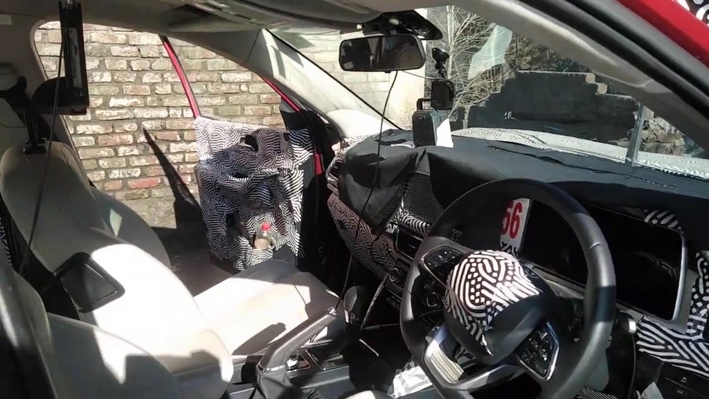2021 Mahindra XUV500 Interior