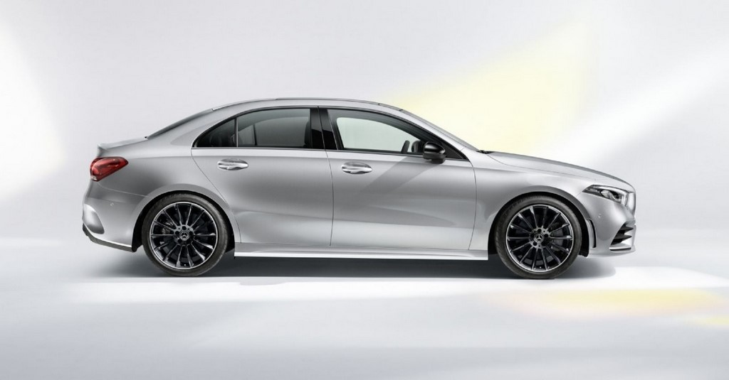 2021 Mercedes A-Class Limousine Side