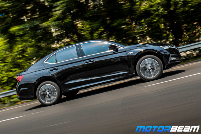 2021-Skoda-Octavia-33