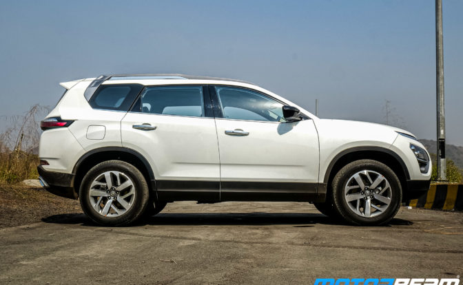 2021-Tata-Safari-16