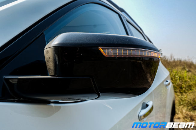 2021-Tata-Safari-27