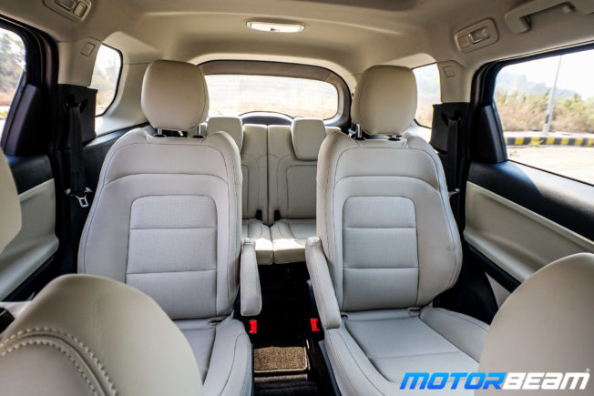 2021-Tata-Safari-36