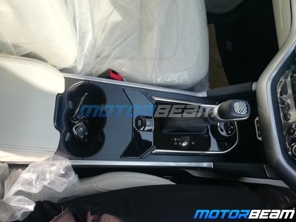 2021 Tata Safari Auto Hold