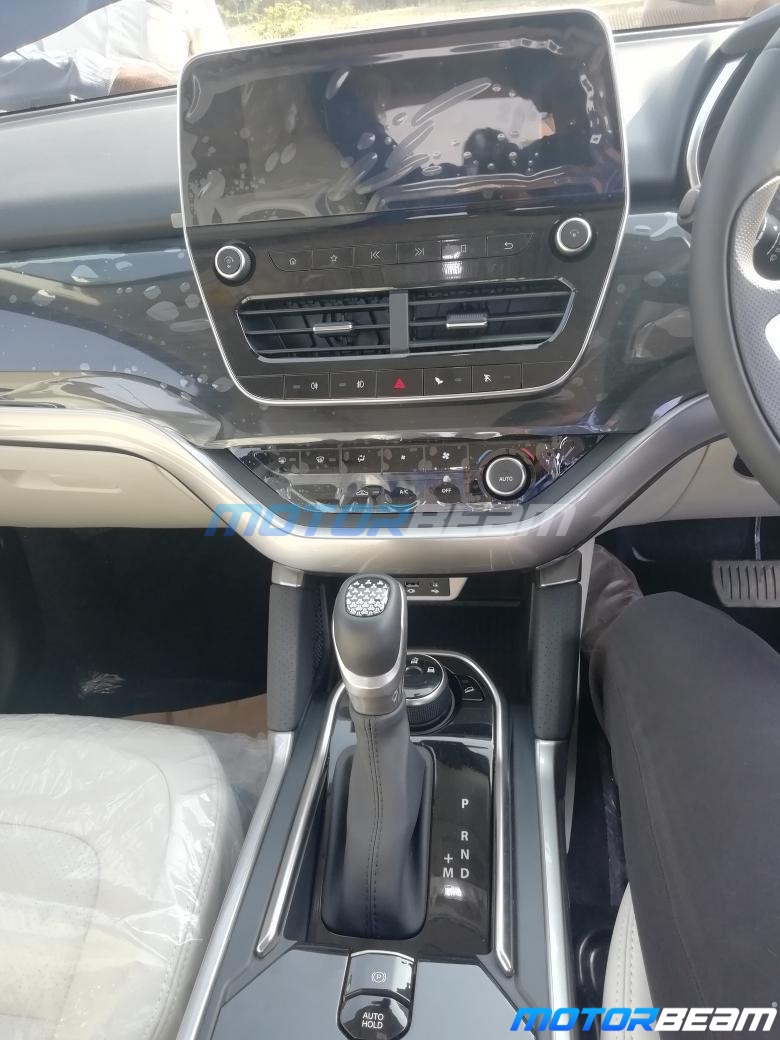 2021 Tata Safari Touchscreen