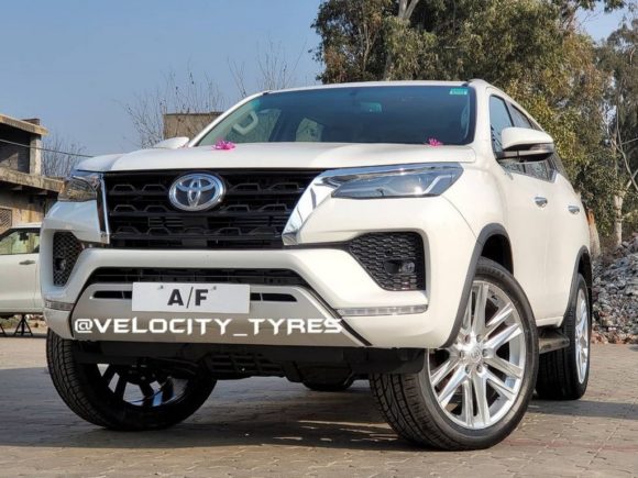 2021 Toyota Fortuner Aftermarket Alloys