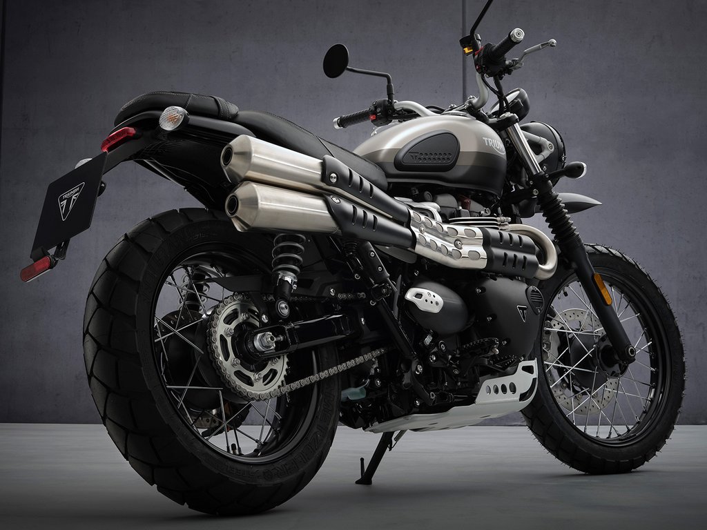 2021 Triumph Street Scrambler Sandstorm Edition Rear