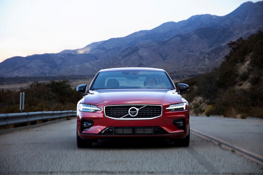 2021 Volvo S60 Front