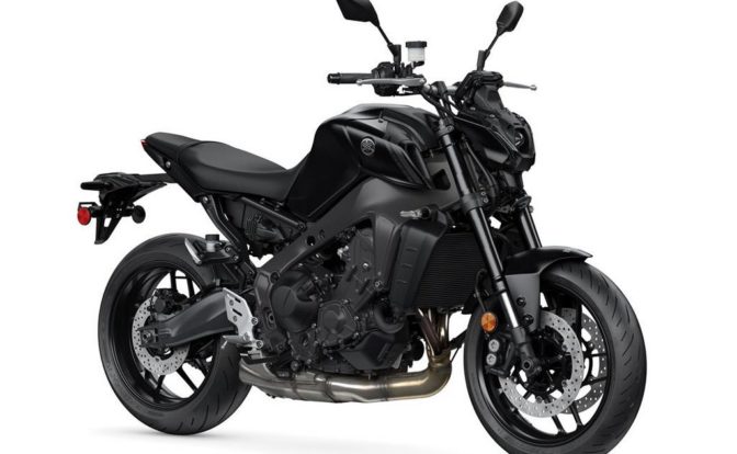 2021 Yamaha MT-09 Front