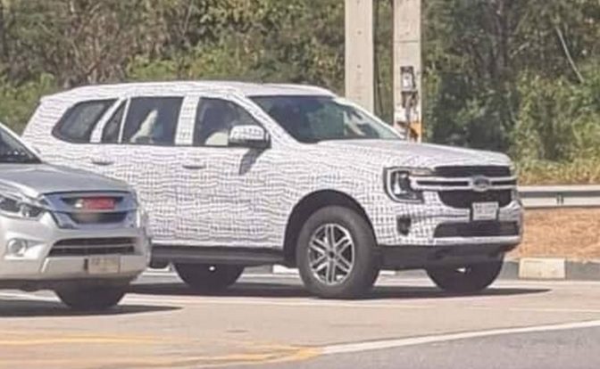 2022 Ford Endeavour Spied