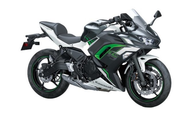 2022 Kawasaki Ninja 650 Pearl Robotic White