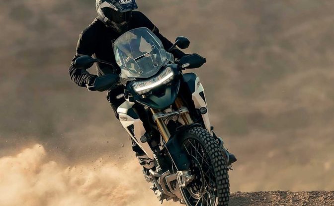 2022 Triumph Tiger 1200 Drifting