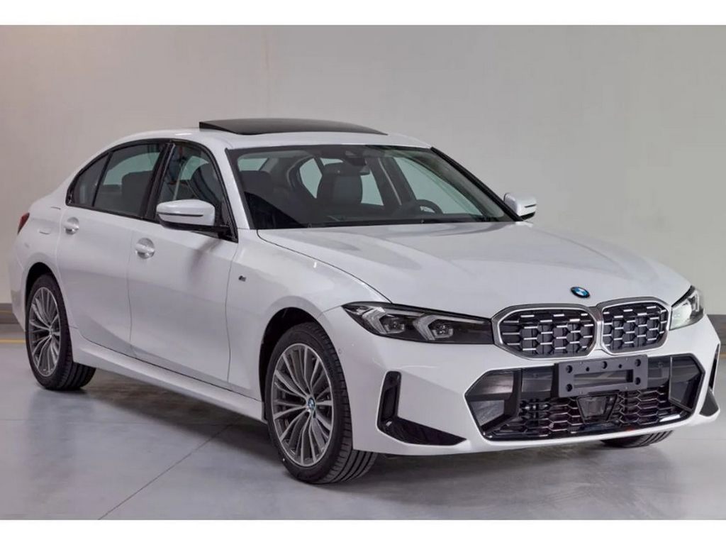 2023 BMW 3 Series White