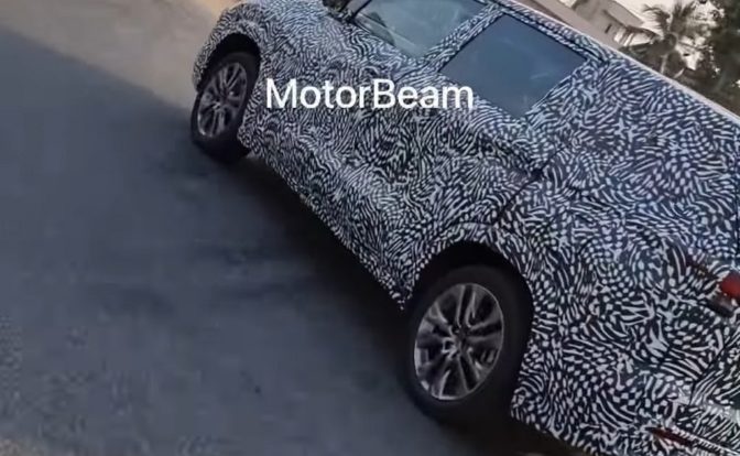 2023 Toyota Innova Spotted Side Profile