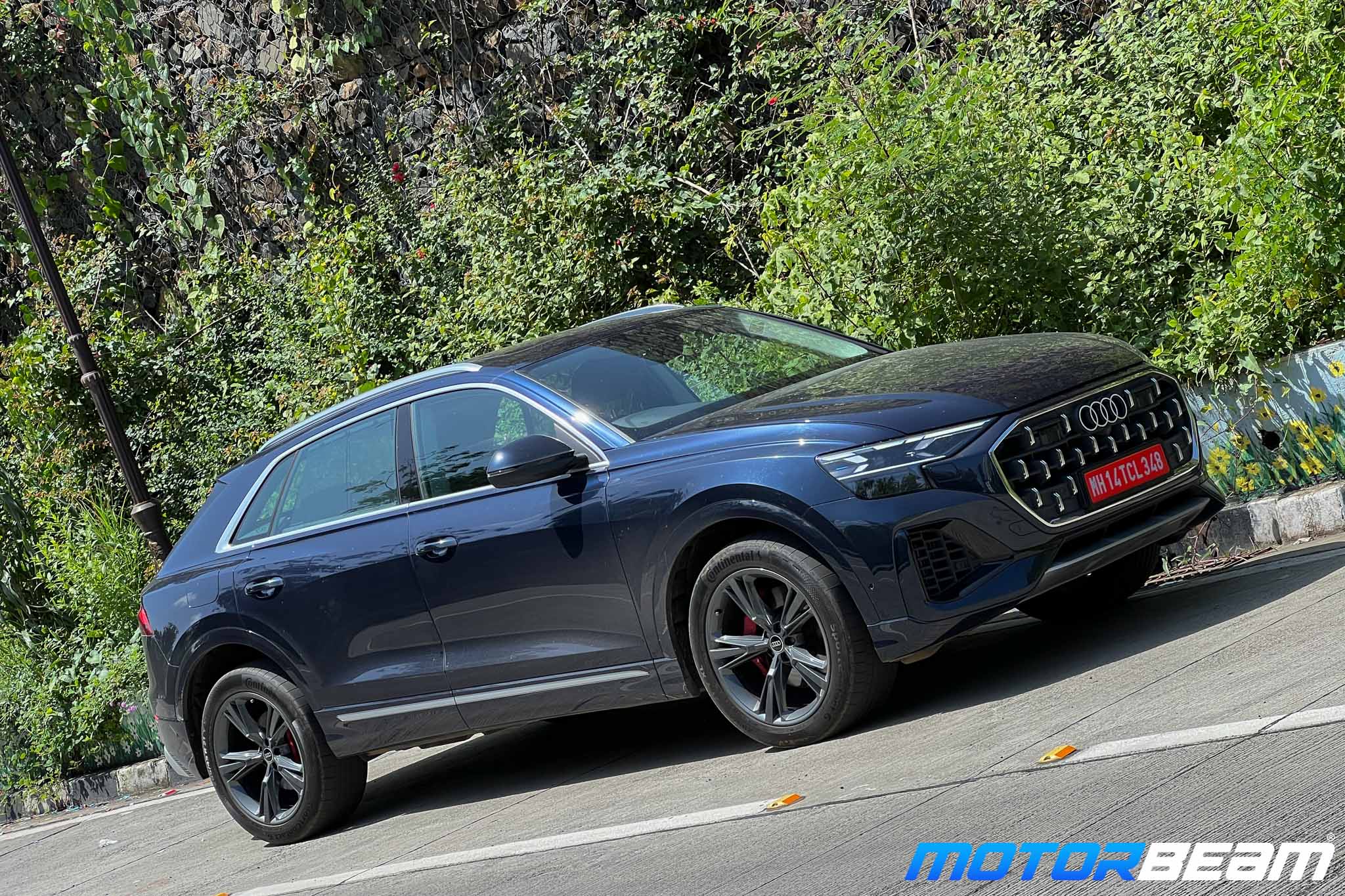 2024-Audi-Q8-5