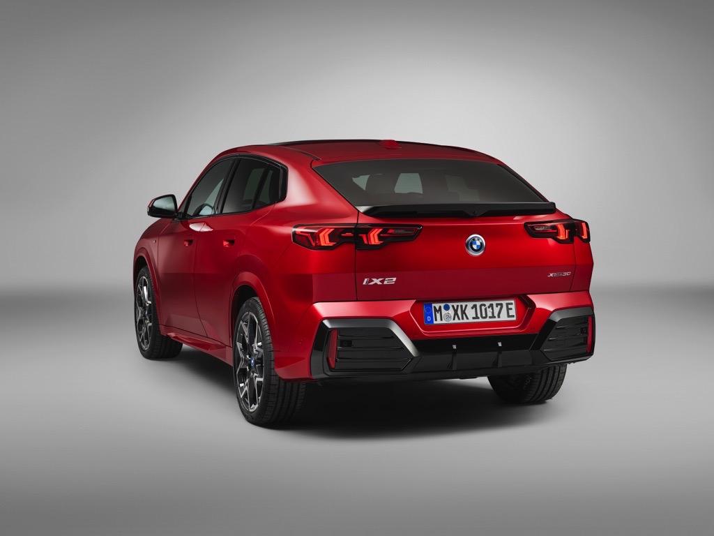 2024 BMW X2 Rear