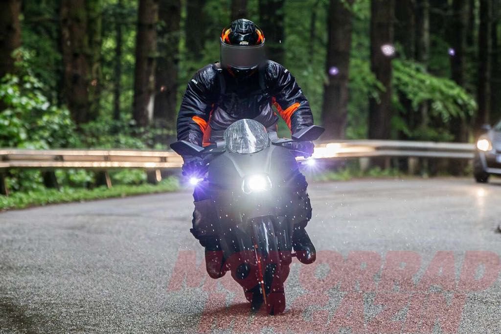 2024 KTM RC 390 Spied