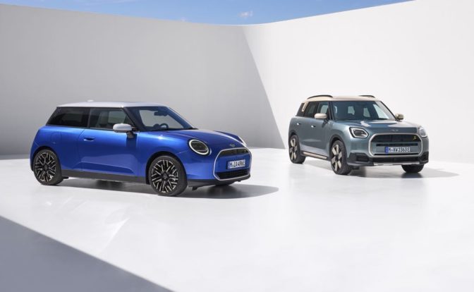 2024 MINI Electric Range