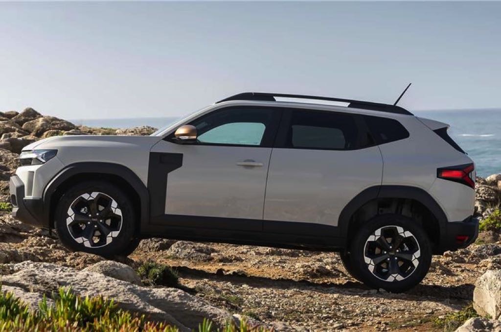 2024 Renault Duster Side