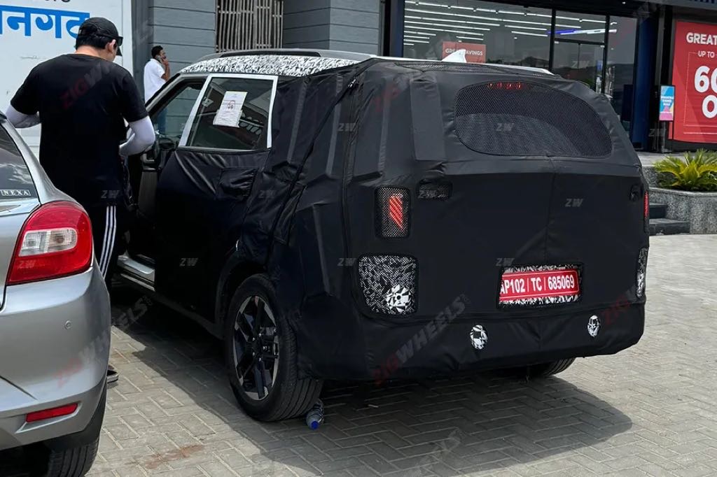 2025 Kia Carens Rear Spied
