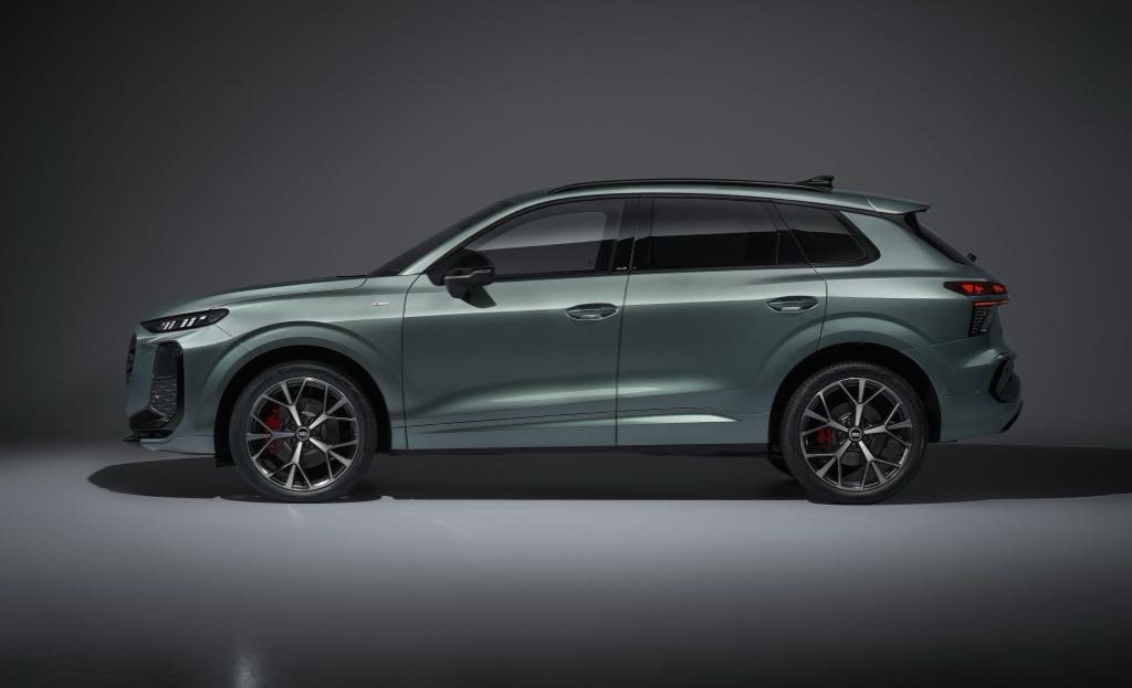 2026 Audi Q3 Side