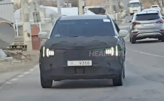 2026 Kia Seltos driving front