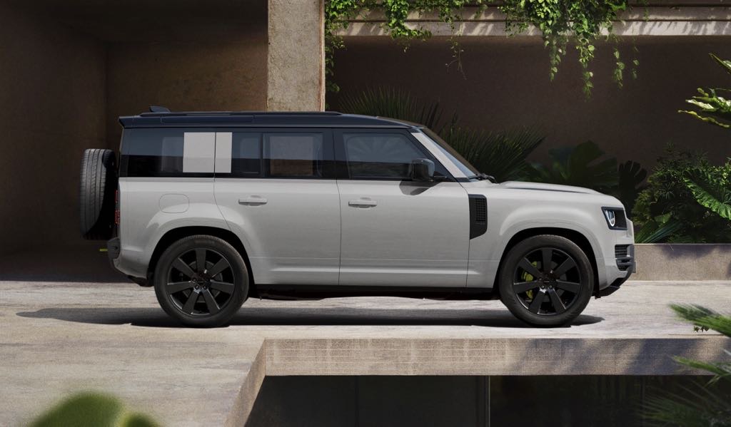 2026 Land Rover Defender Vertex Side
