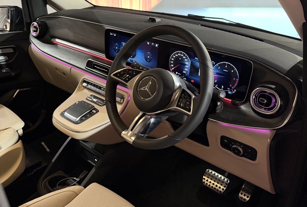 2026 Mercedes-Benz V-Class Interior