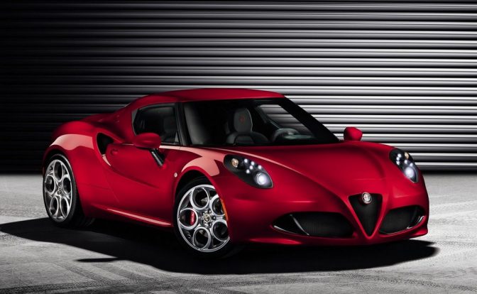 Alfa Romeo 4C Front