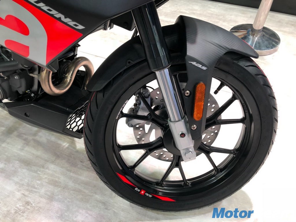 Aprilia Tuono 150 5
