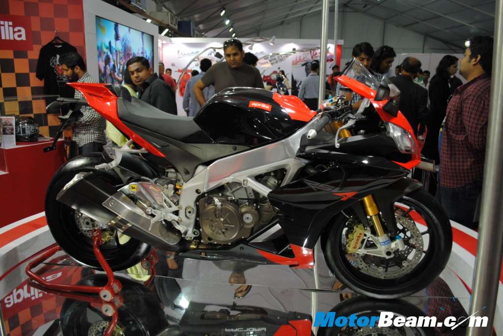 Aprilia RSV4 Factory Side Aprilia RSV4 Factory Side