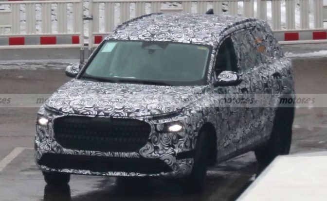 Audi Q9 Prototype