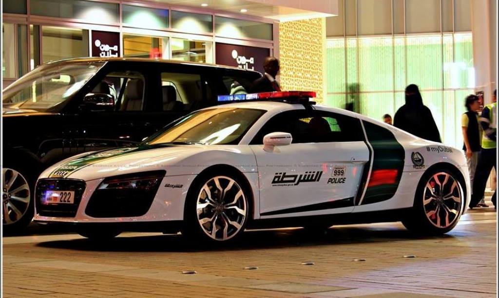 Audi R8 Dubai Police