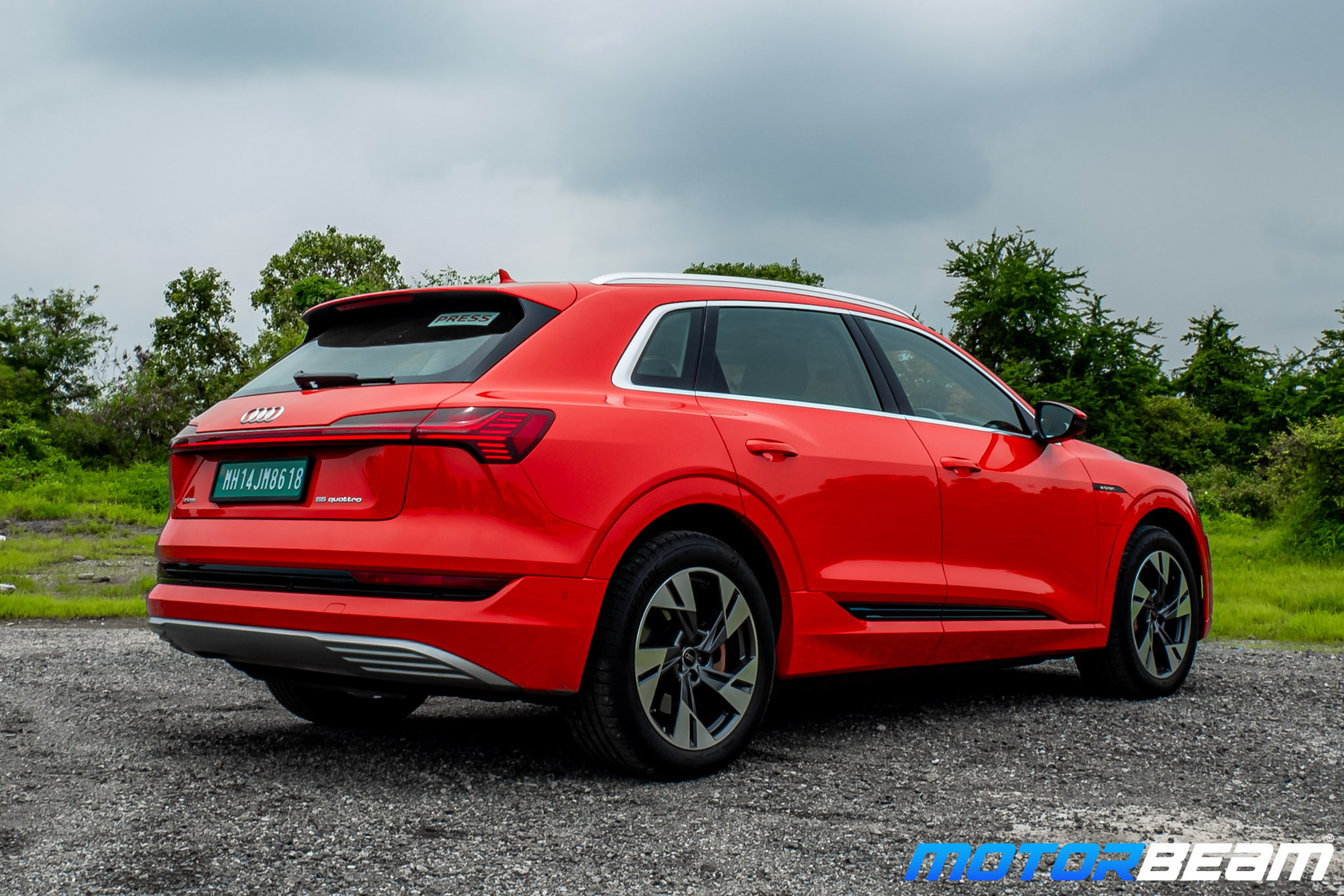 Audi-e-tron-26