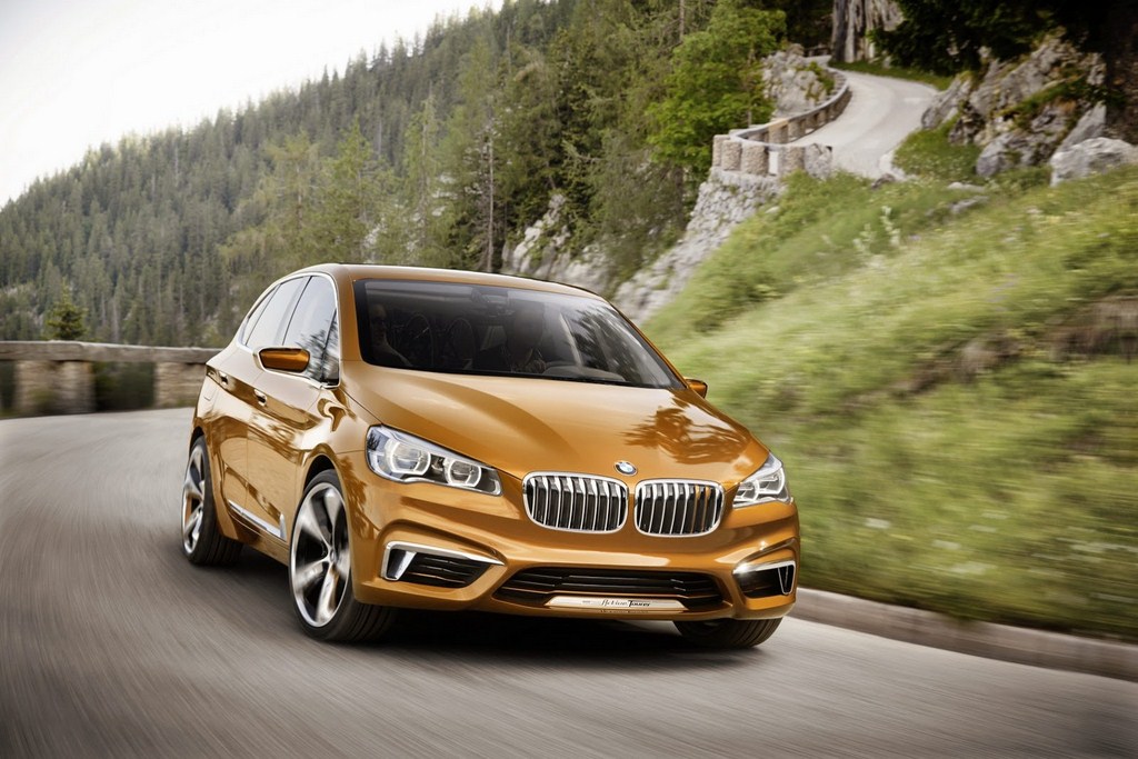 BMW Active Tourer Outdoor Concept Front