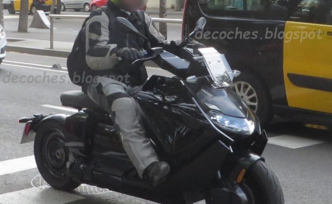 BMW Definition CE 04 Spied