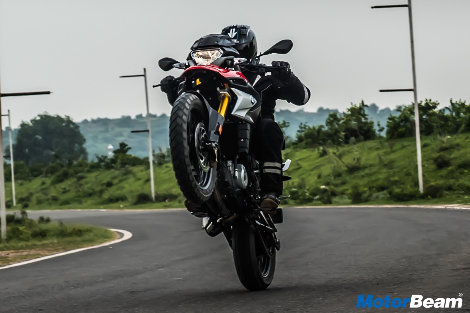 BMW G 310 GS Hindi Video