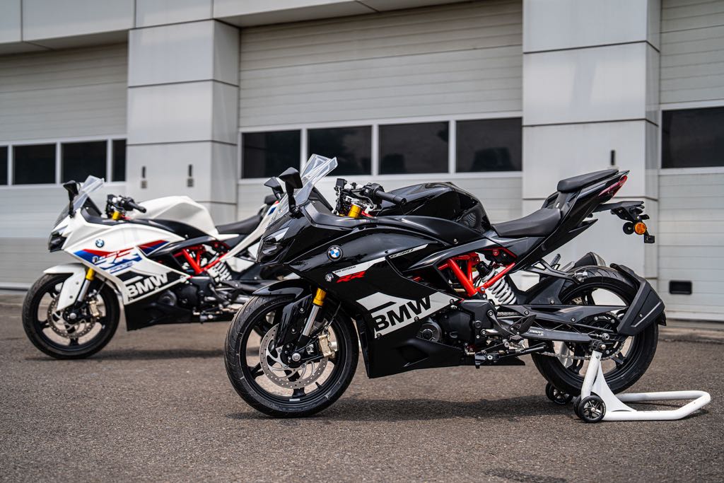 BMW G 310 RR Cosmic Black 2