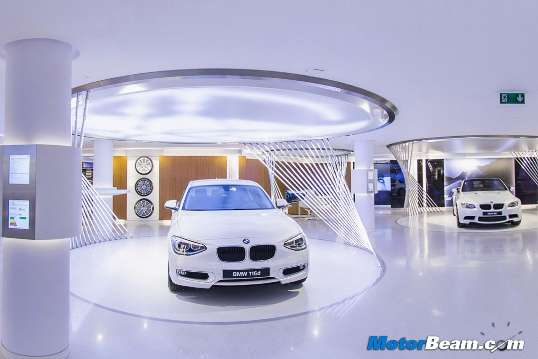 BMW Geniuses Showroom BMW Geniuses Showroom