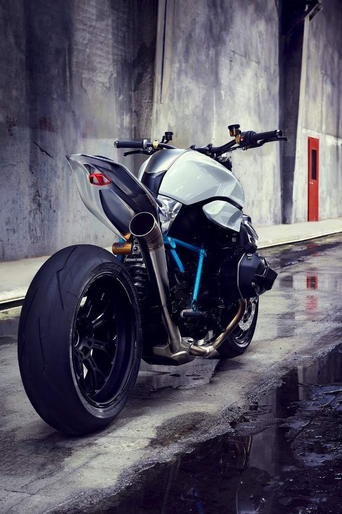 BMW Motorrad Concept Roadster Rear
