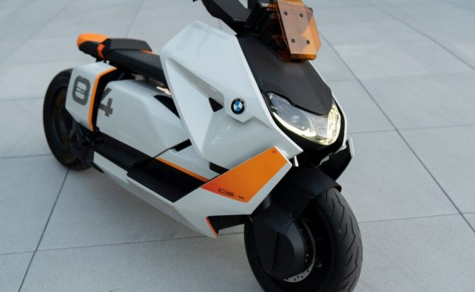 BMW Motorrad Definition CE 04 Front