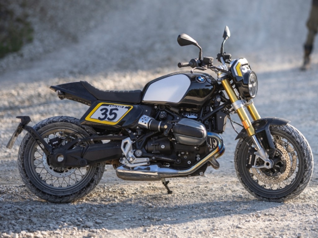 BMW R 12 nineT Tracker side