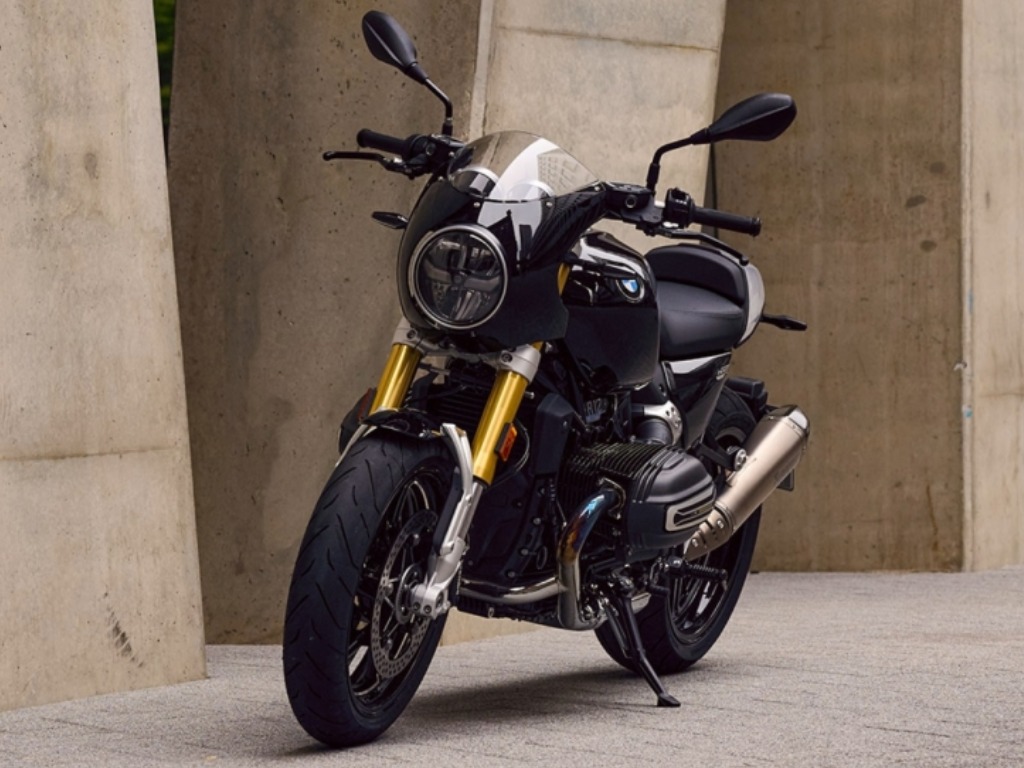BMW R 12 nineT front