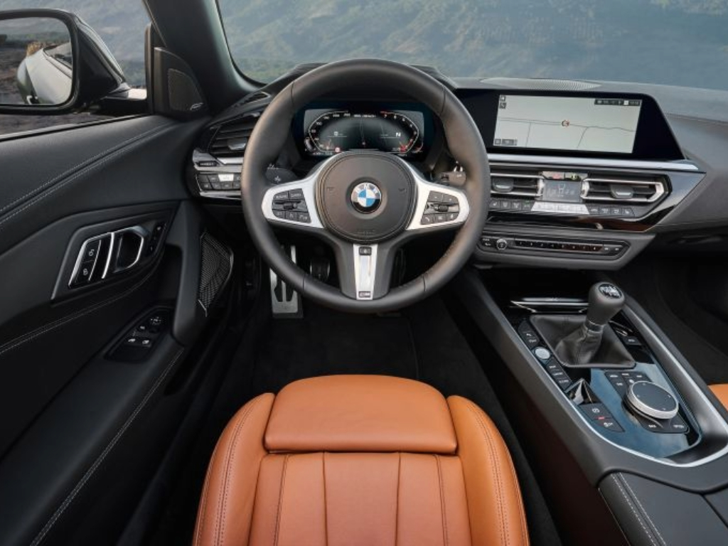 BMW Z4 M40i Pure Impulse edition interior