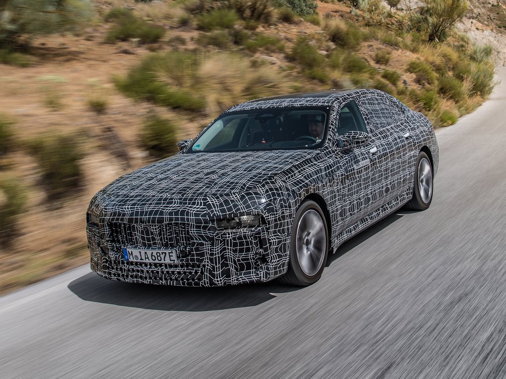 BMW i7 Teaser