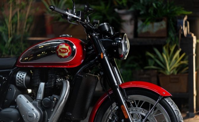 BSA Gold Star Specs