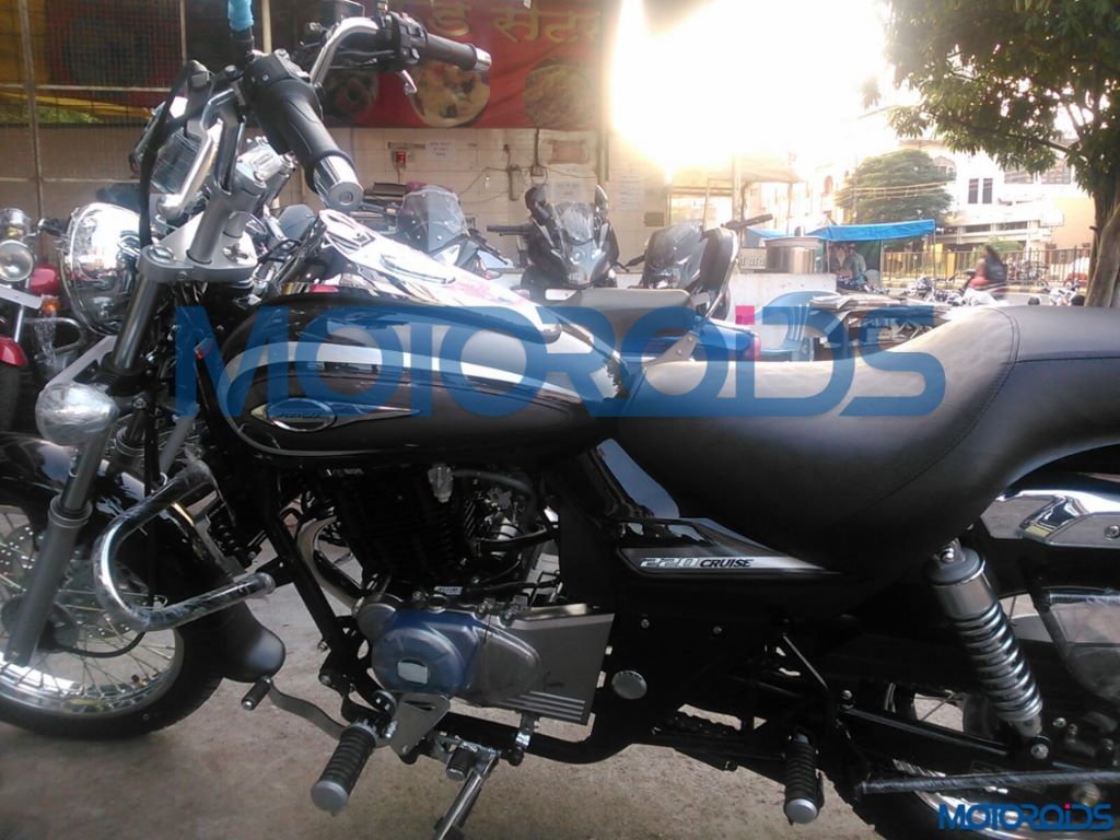 Bajaj Avenger 220 Spied Dealership