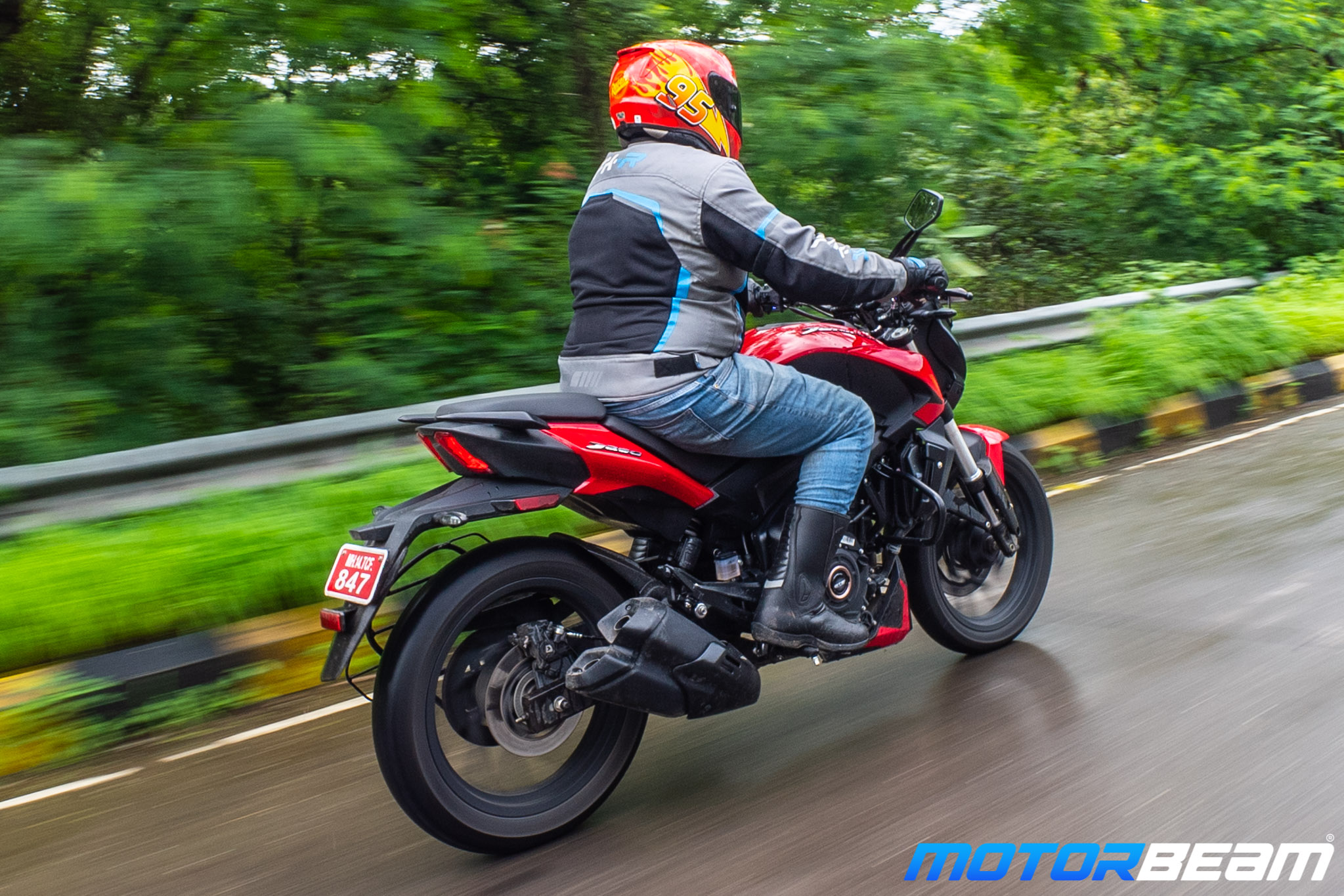 Bajaj Dominar 250 Review Details