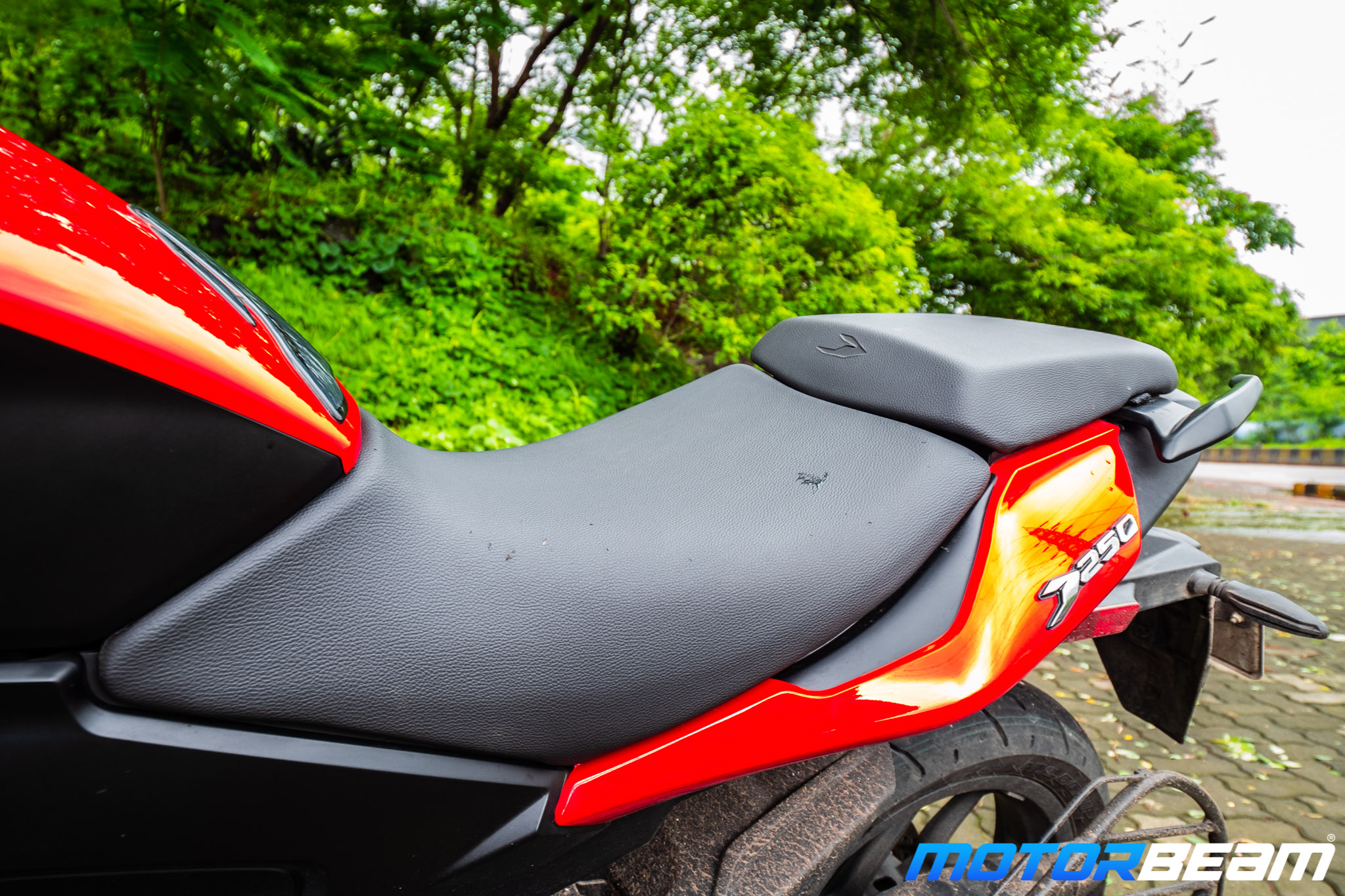 Bajaj Dominar 250 Review Seat