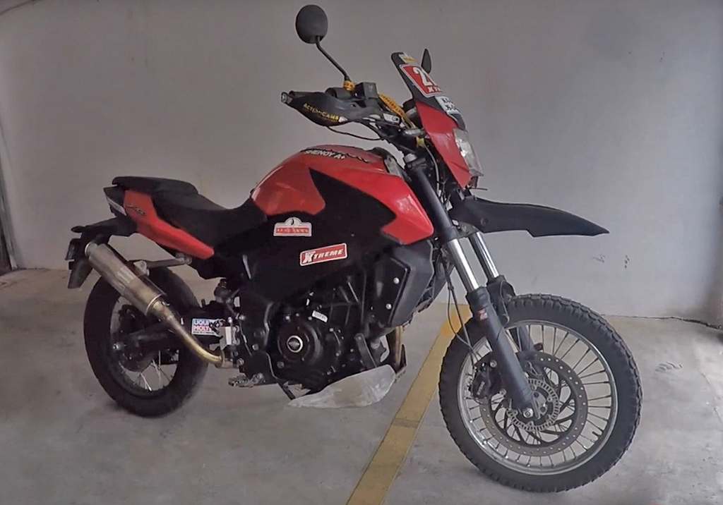 Bajaj Dominar Desert Storm
