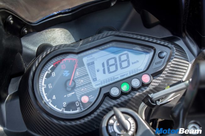 Bajaj Pulsar 220F Research 2